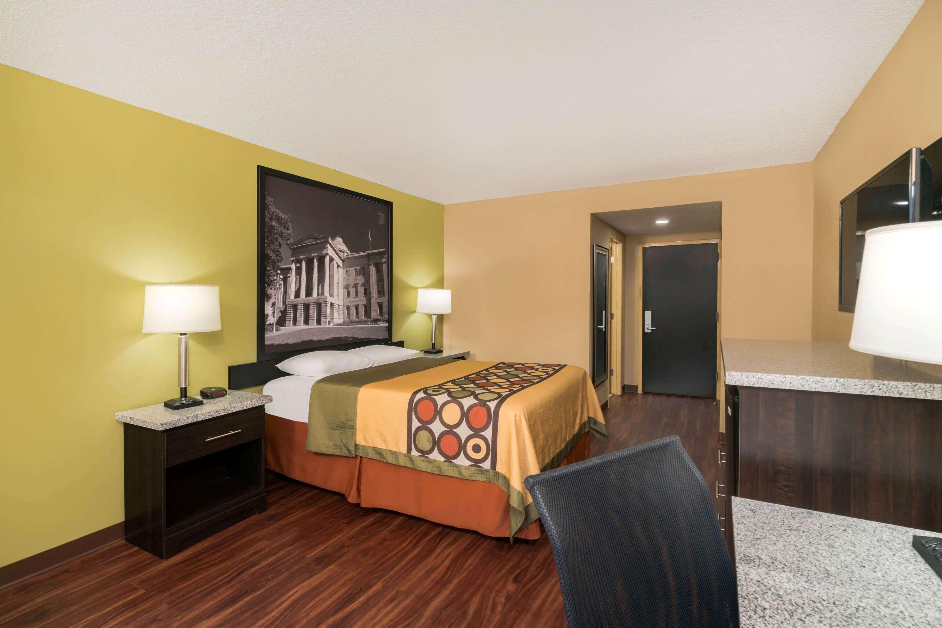 Super 8 By Wyndham Raleigh North East Hotell Eksteriør bilde