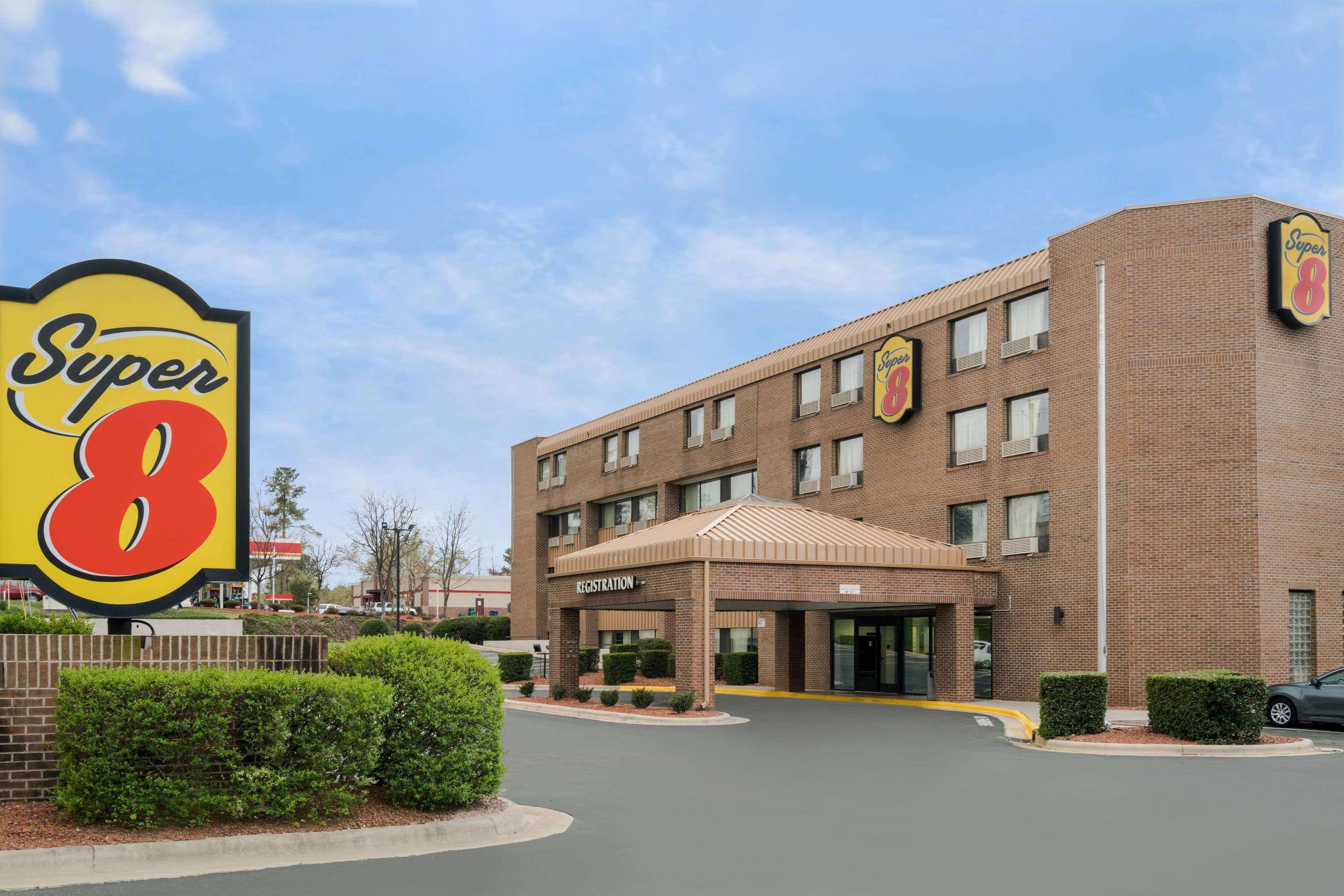 Super 8 By Wyndham Raleigh North East Hotell Eksteriør bilde